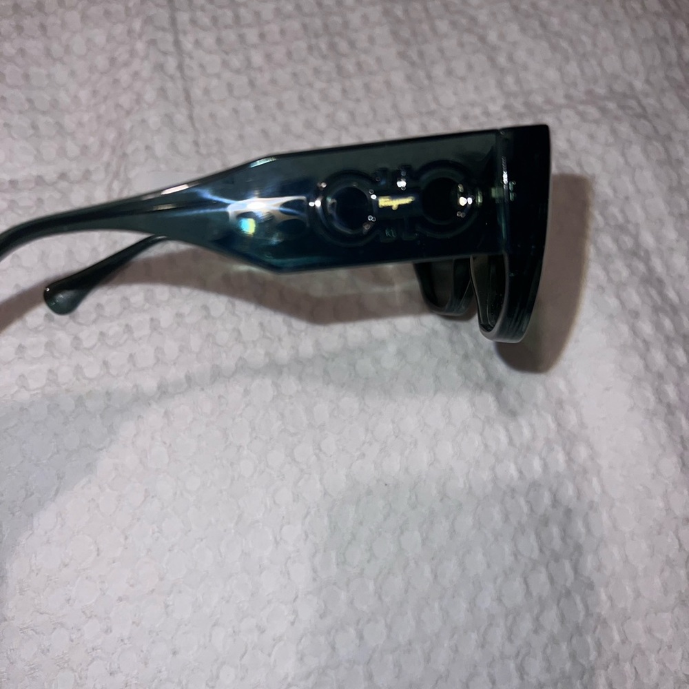 Ferragamo Rectangle Sunglasses - Picture 11 of 11